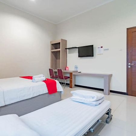 Reddoorz Near Lembang Park & Zoo 2 Hotel Exterior photo