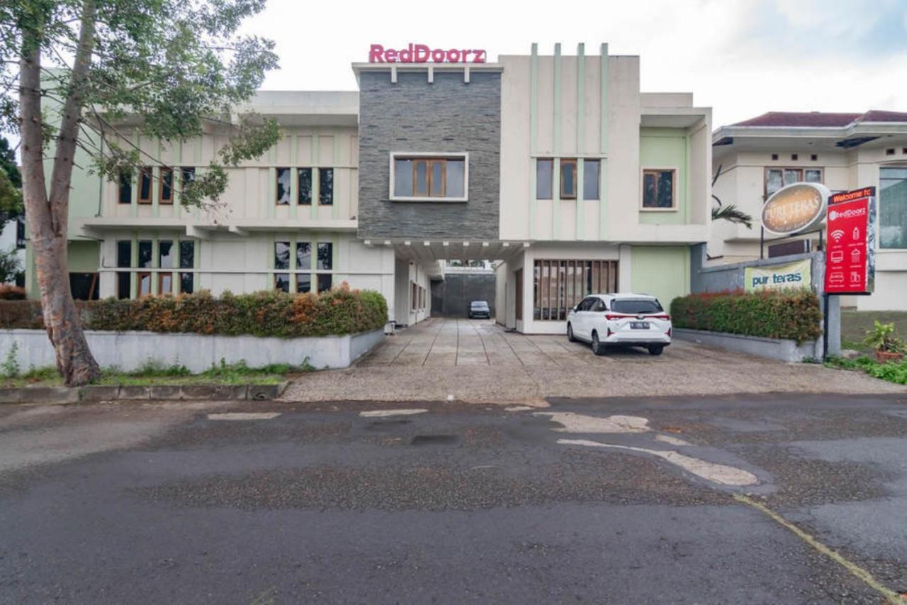 Reddoorz Near Lembang Park & Zoo 2 Hotel Exterior photo